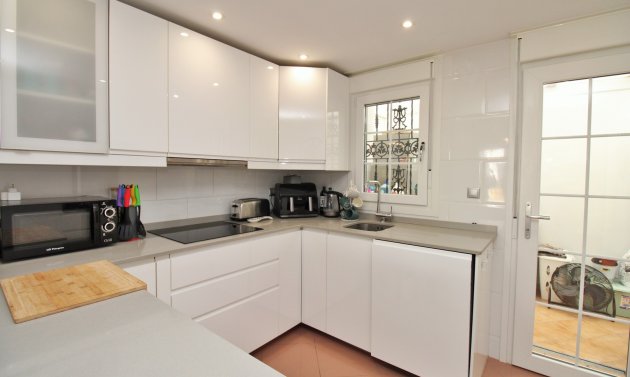 Återförsäljning - Detached Villa -
Villamartín - Los Dolses