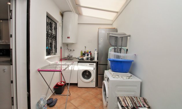 Återförsäljning - Detached Villa -
Villamartín - Los Dolses