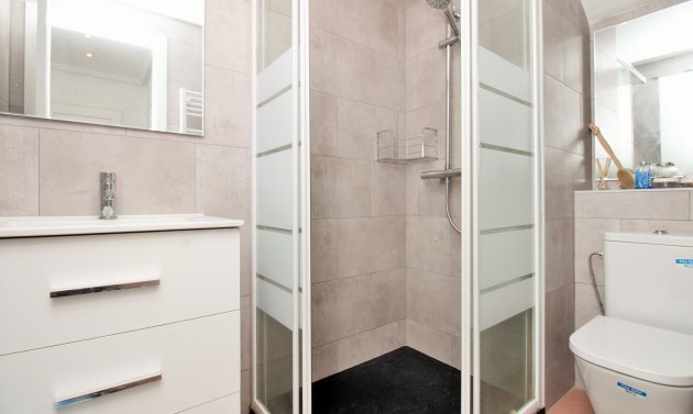 Återförsäljning - Detached Villa -
Villamartín - Los Dolses