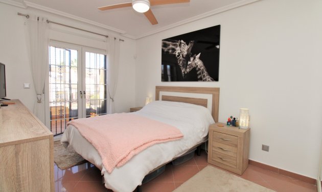 Återförsäljning - Detached Villa -
Villamartín - Los Dolses