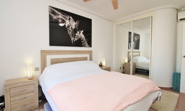 Återförsäljning - Detached Villa -
Villamartín - Los Dolses