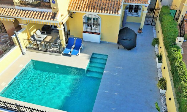 Återförsäljning - Detached Villa -
Villamartín - Los Dolses