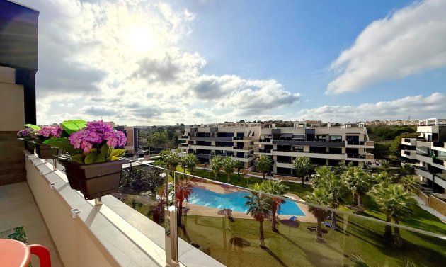 Reventa - Ático -
Orihuela Costa - Los Altos