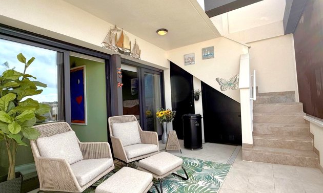 Reventa - Ático -
Orihuela Costa - Los Altos