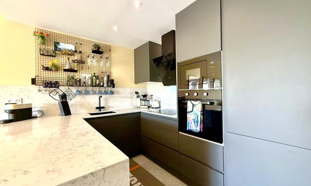 Reventa - Ático -
Orihuela Costa - Los Altos