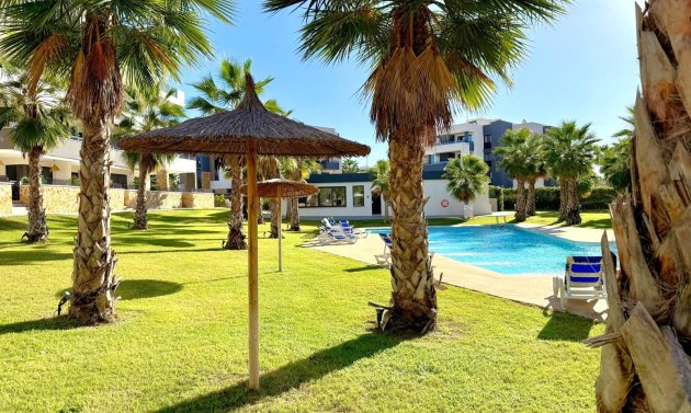 Reventa - Ático -
Orihuela Costa - Los Altos