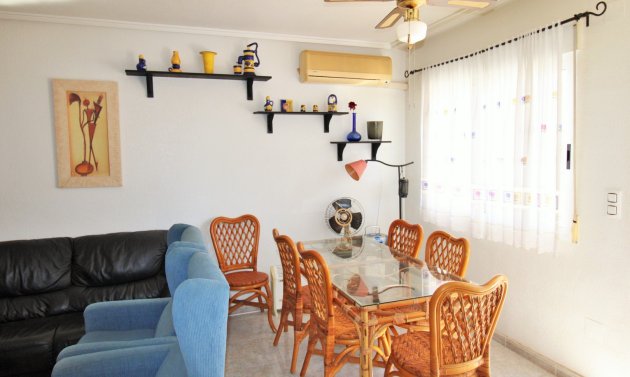 Resale - Townhouse -
Villamartín - Villamartin