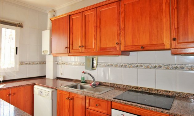 Resale - Townhouse -
Villamartín - Villamartin