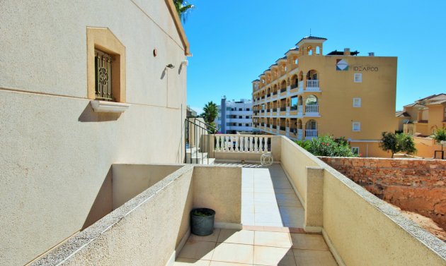 Resale - Townhouse -
Villamartín - Villamartin