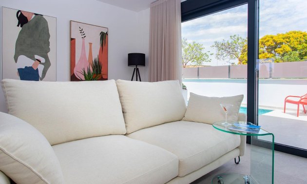 Neue Gebäude - Villa -
Sucina