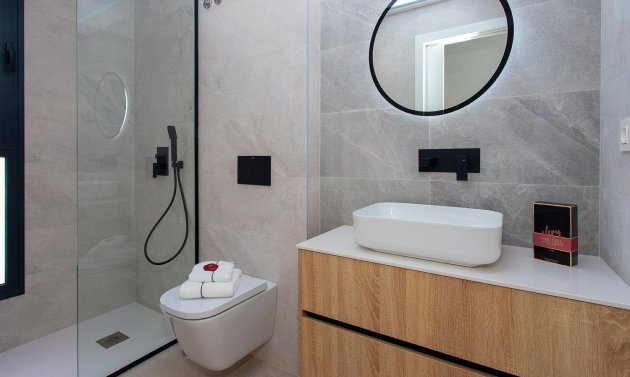 Neue Gebäude - Villa -
Sucina