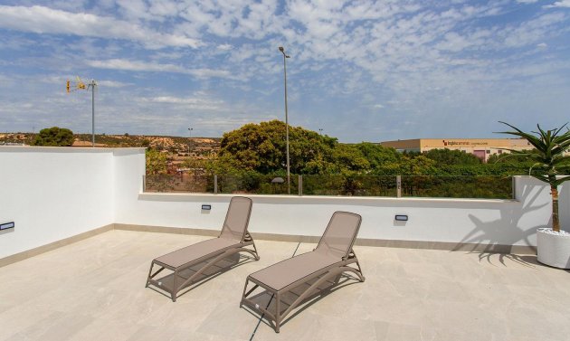 Neue Gebäude - Villa -
Sucina