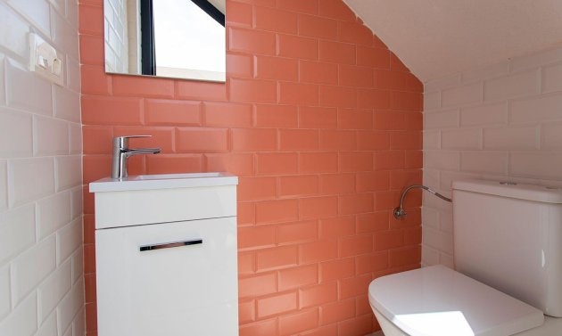 Neue Gebäude - Villa -
Sucina