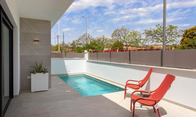 Neue Gebäude - Villa -
Sucina