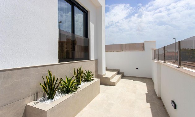 Neue Gebäude - Villa -
Sucina