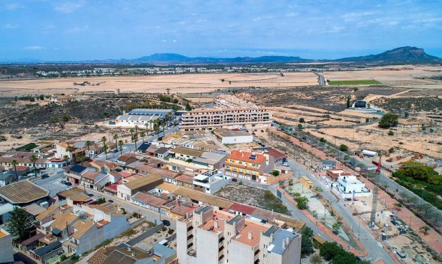 Neue Gebäude - Villa -
Sucina