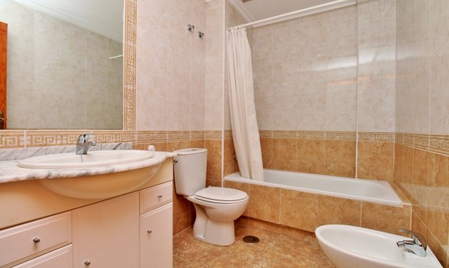 Wiederverkauf - Wohnung -
Cabo Roig