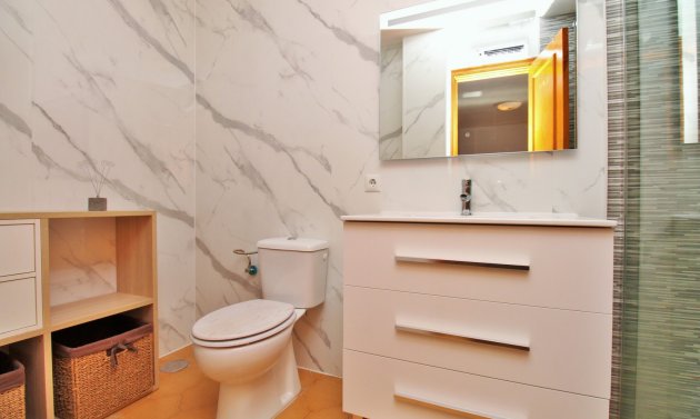 Wiederverkauf - Wohnung -
Villamartín - Villamartin