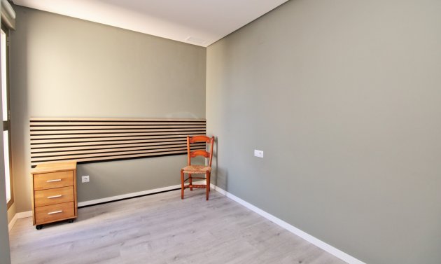 Wiederverkauf - Wohnung -
Villamartín - Los Dolses