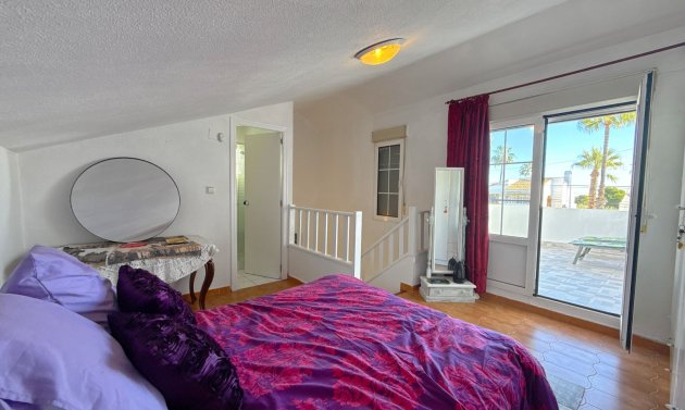 Resale - Villa -
Villamartin