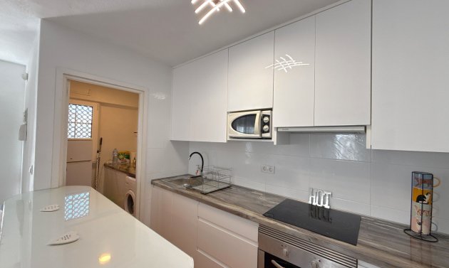 Resale - Villa -
Villamartin