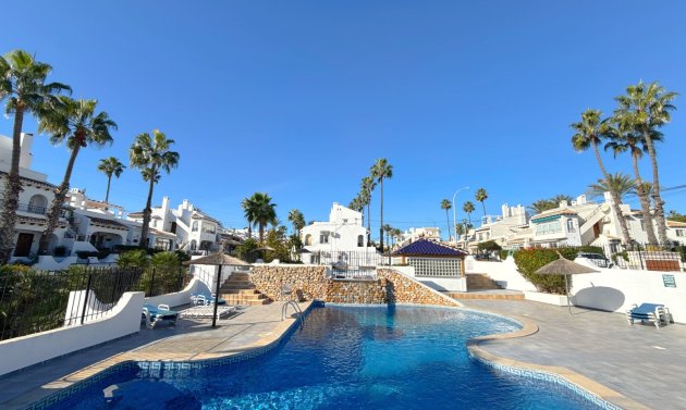 Resale - Villa -
Villamartin