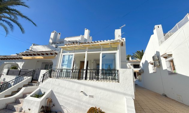 Resale - Villa -
Villamartin