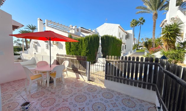 Resale - Villa -
Villamartin
