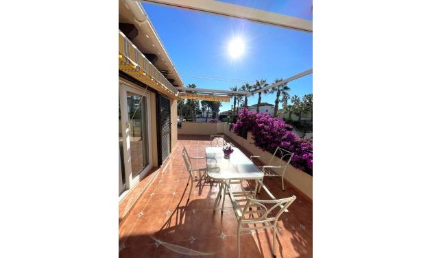 Återförsäljning - Detached Villa -
Villamartin