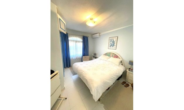 Återförsäljning - Detached Villa -
Villamartin