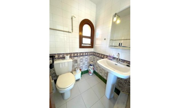 Återförsäljning - Detached Villa -
Villamartin