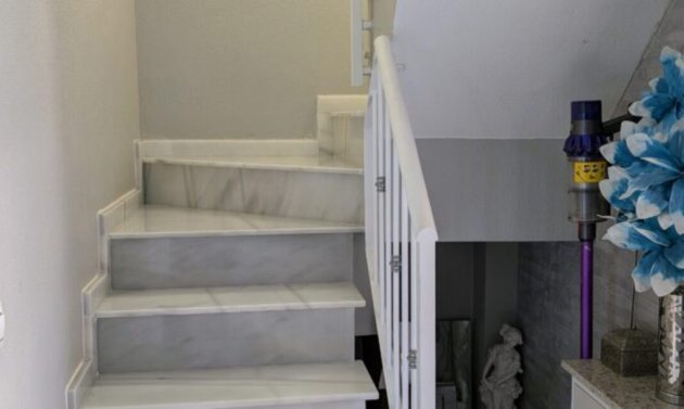 Reventa - Villa -
Villamartín - Villamartin