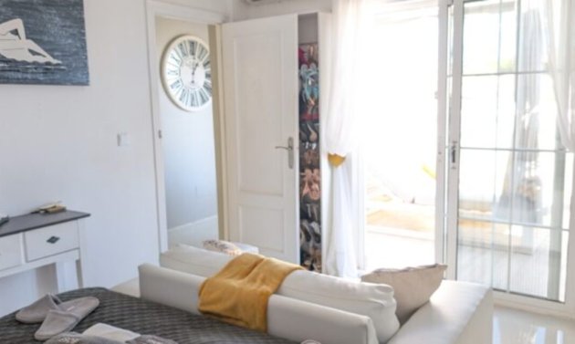 Reventa - Villa -
Villamartín - Villamartin