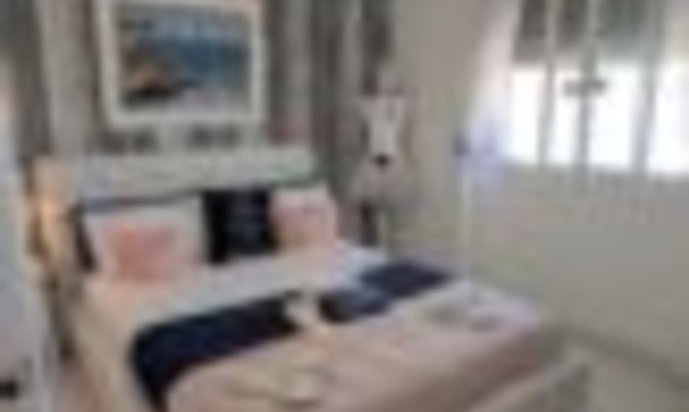 Reventa - Villa -
Villamartín - Villamartin