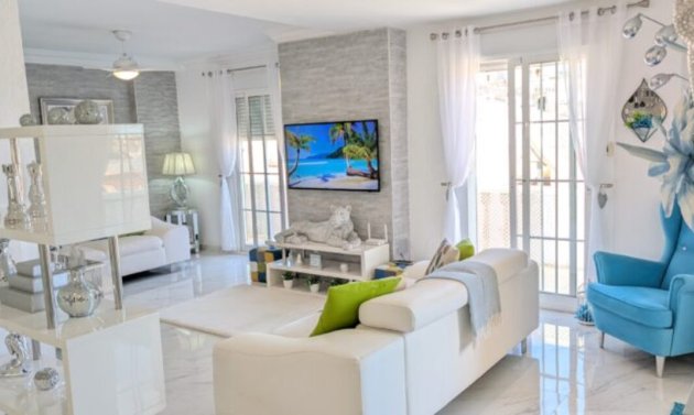 Reventa - Villa -
Villamartín - Villamartin