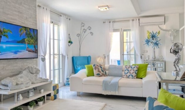 Reventa - Villa -
Villamartín - Villamartin