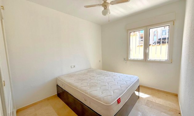 Resale - Villa -
Orihuela Costa - Villamartín