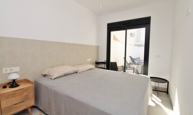 Återförsäljning - Radhus -
Pilar de la Horadada