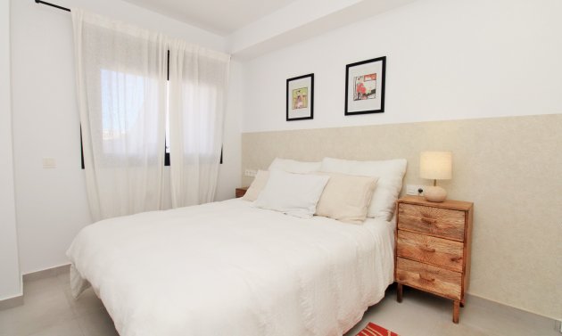 Återförsäljning - Radhus -
Pilar de la Horadada