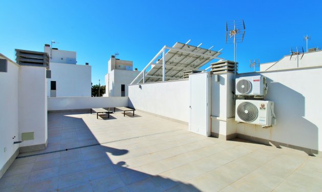 Återförsäljning - Radhus -
Pilar de la Horadada