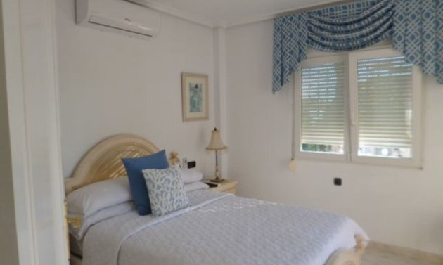 Wiederverkauf - Villa -
Playa Flamenca - Play Flamenca