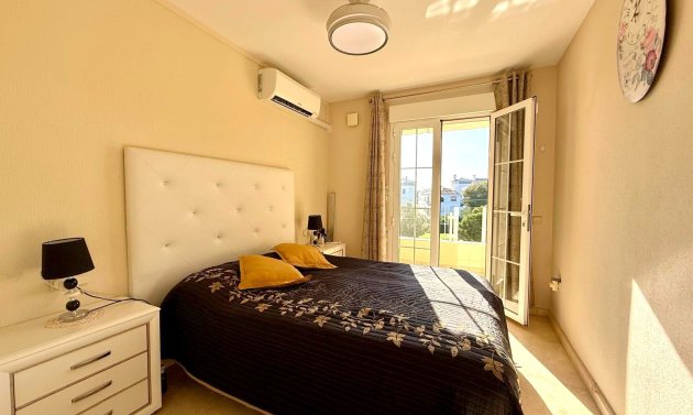 Resale - Villa -
Villamartin