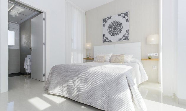 Obra nueva - Villa -
Los Montesinos - La Herrada