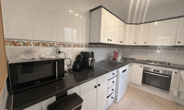 Resale - Villa -
Cabo Roig