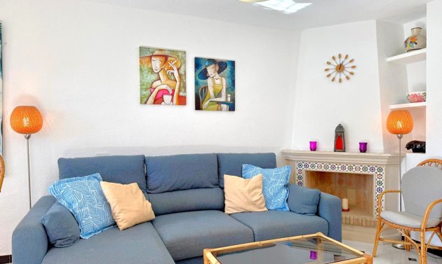 Resale - Townhouse -
Villamartin