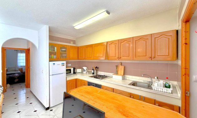 Resale - Townhouse -
Villamartin