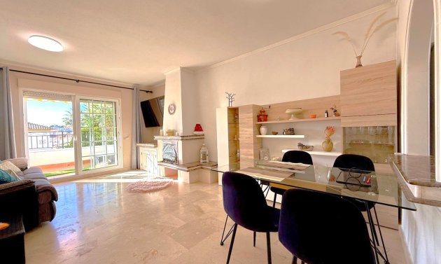 Resale - Villa -
Villamartin