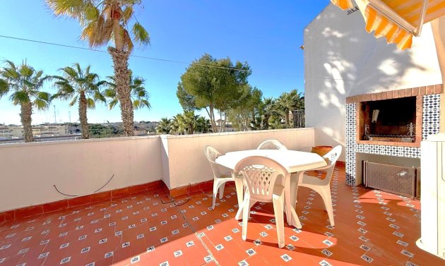 Resale - Villa -
Villamartin