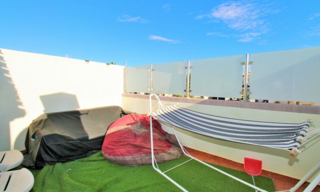 Reventa - Villa -
Villamartín - Los Dolses