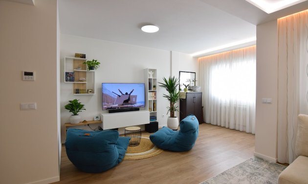 Återförsäljning - Villa -
La Florida